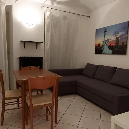 Daire Casa Alice Nel Cuore Di Asti